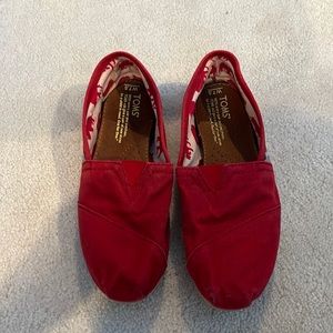 Toms class canvas slides shoes slip ons red 7.5